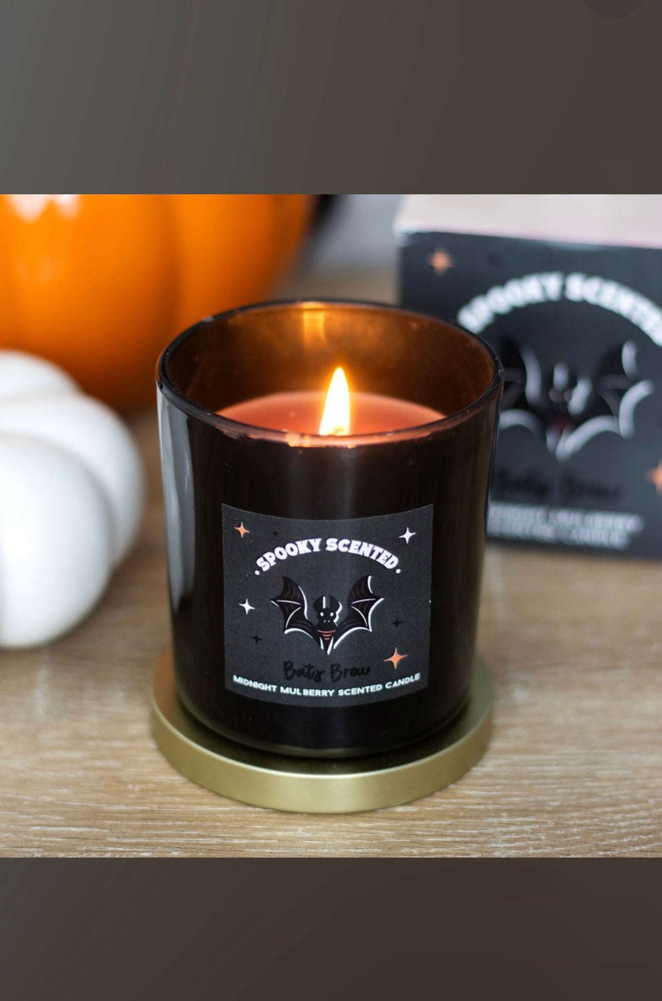 Bats brew mulberry fragrance glass candle